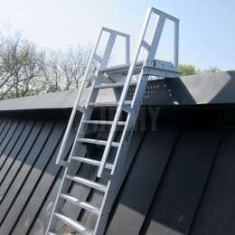 Shipladder for roof Shipladder for roof maintenance access